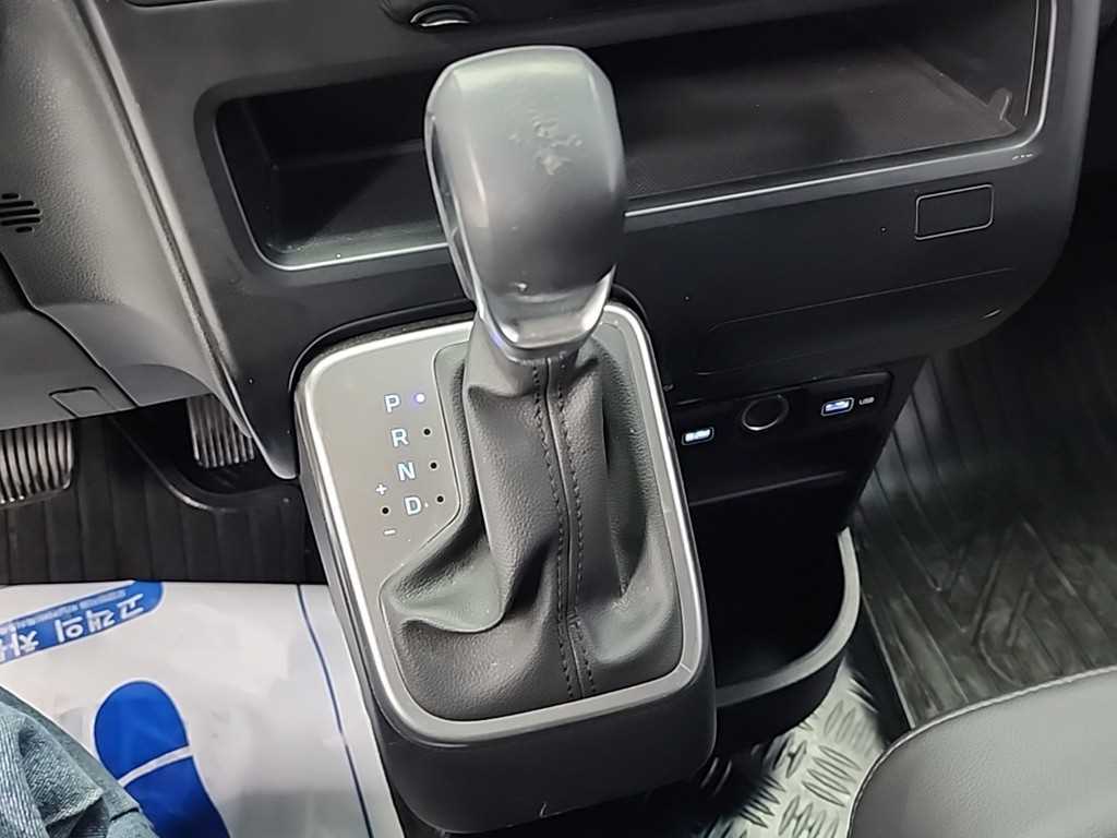 HYUNDAI Staria - Vista 8