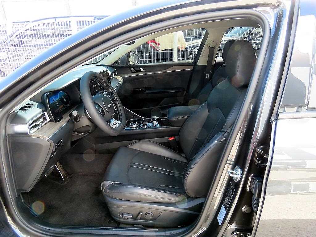 KIA K5 - Vista 5