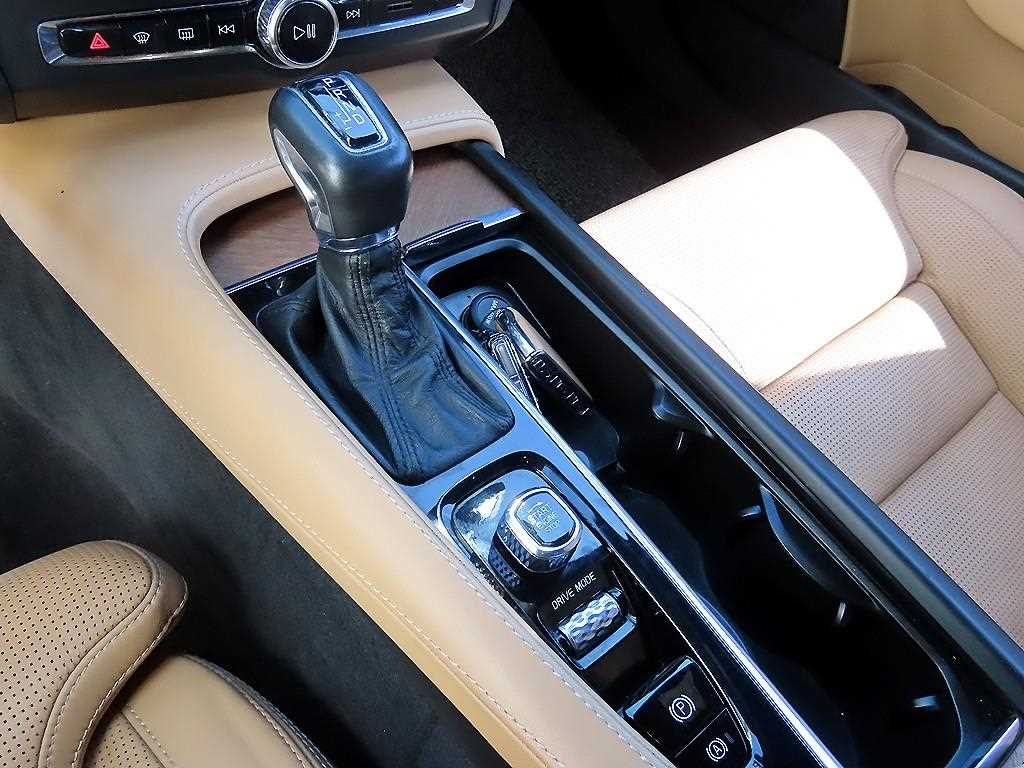 Volvo S90 - Vista 11