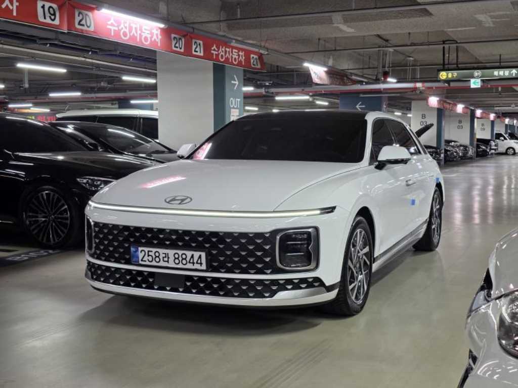 HYUNDAI Grandeur - Vista 2