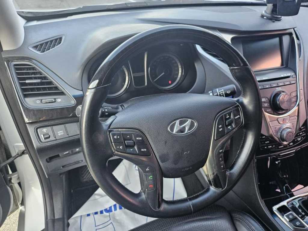 HYUNDAI Grandeur - Vista 8