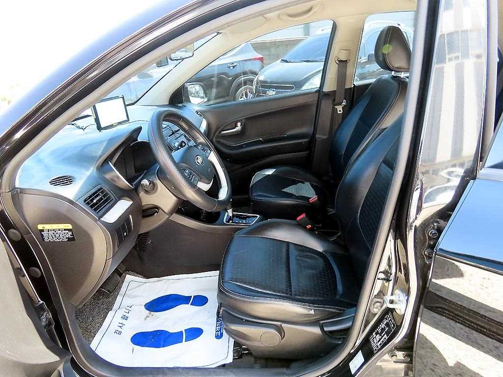 KIA Morning - Vista 5