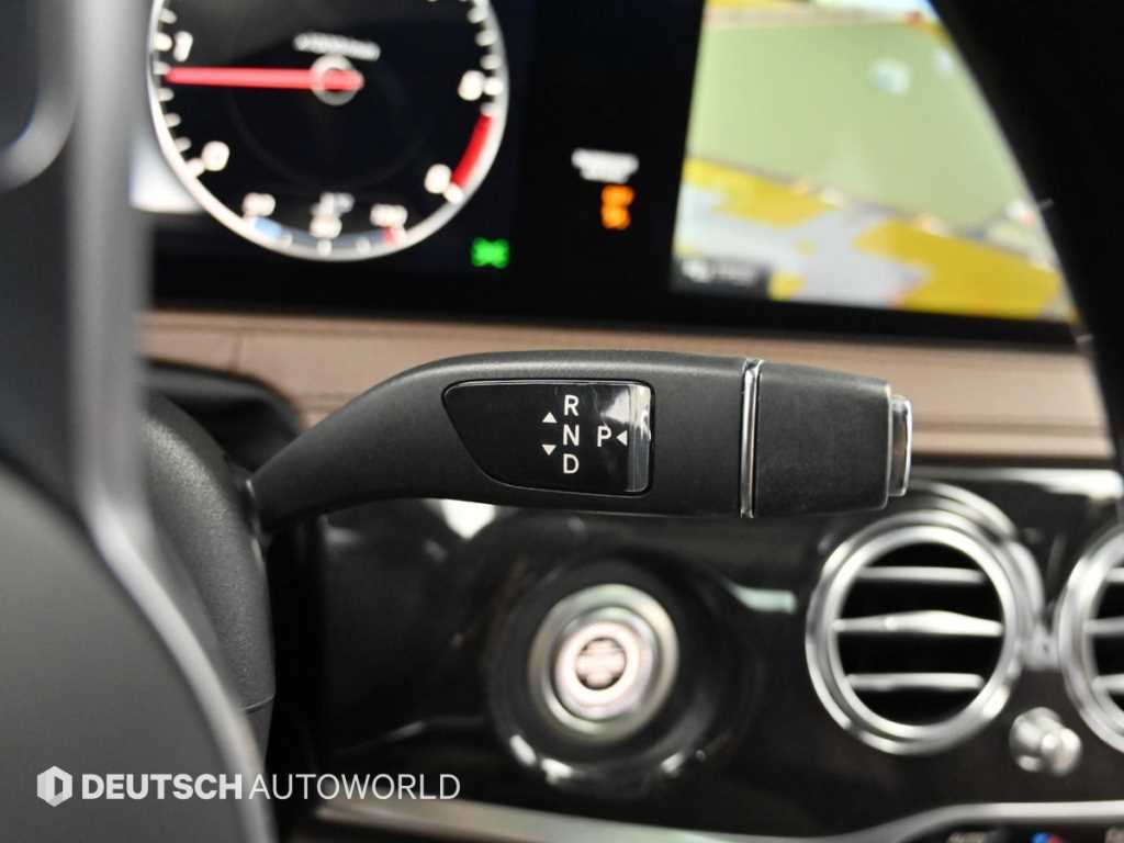 Mercedes Benz S Class - Vista 9