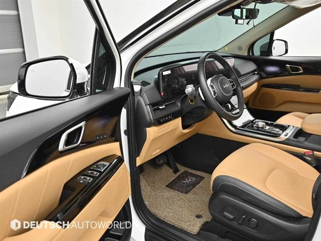 KIA Carnival - Vista 11