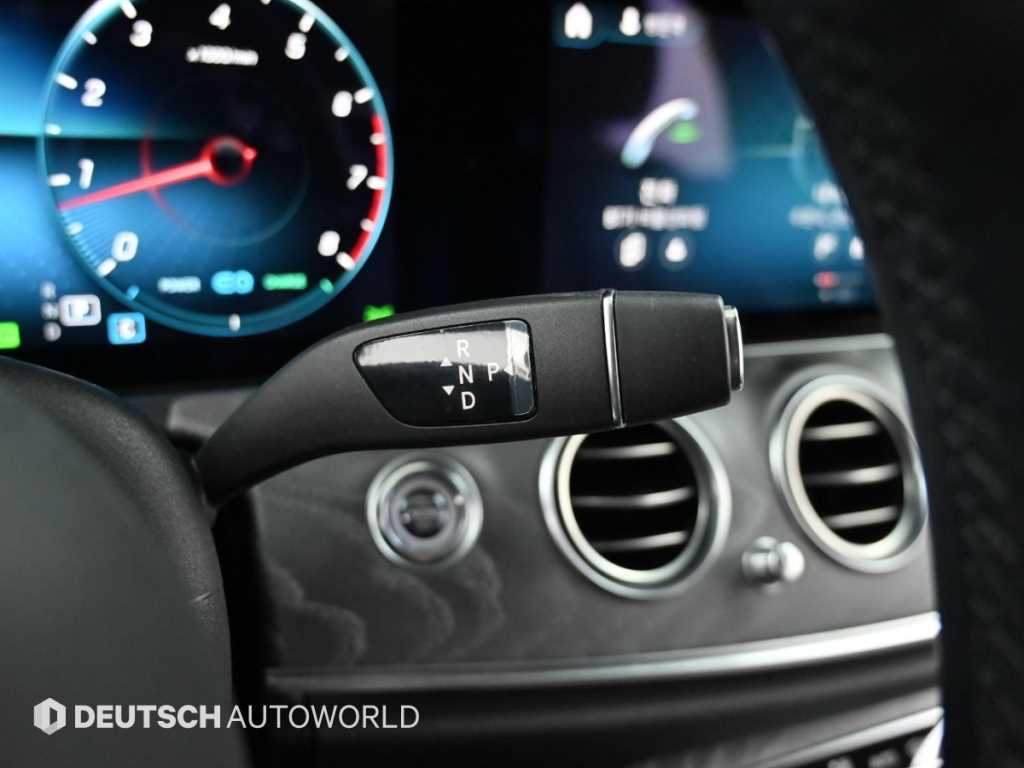Mercedes Benz E class - Vista 9