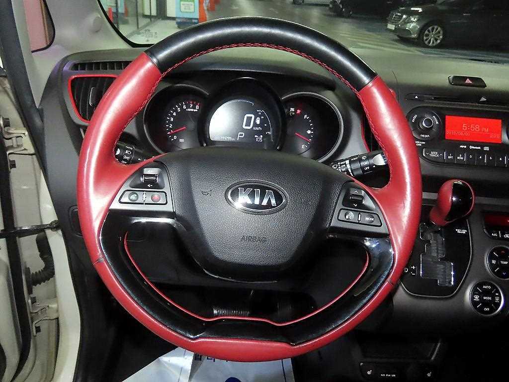 KIA Ray - Vista 8