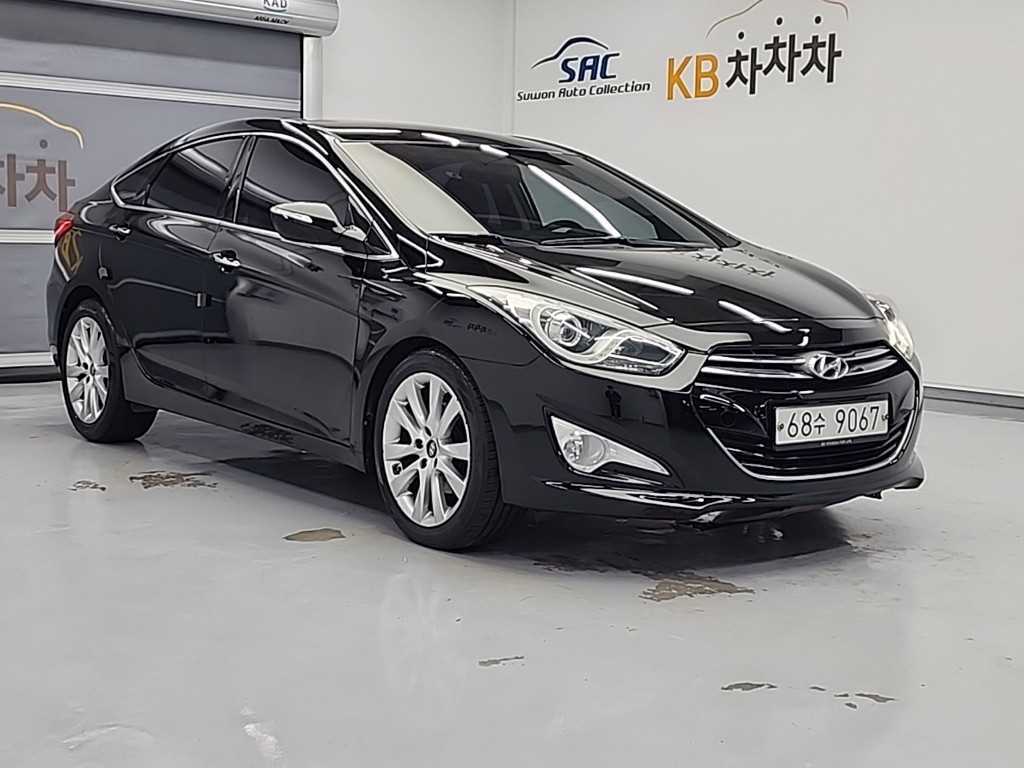 HYUNDAI i40 - Vista 4