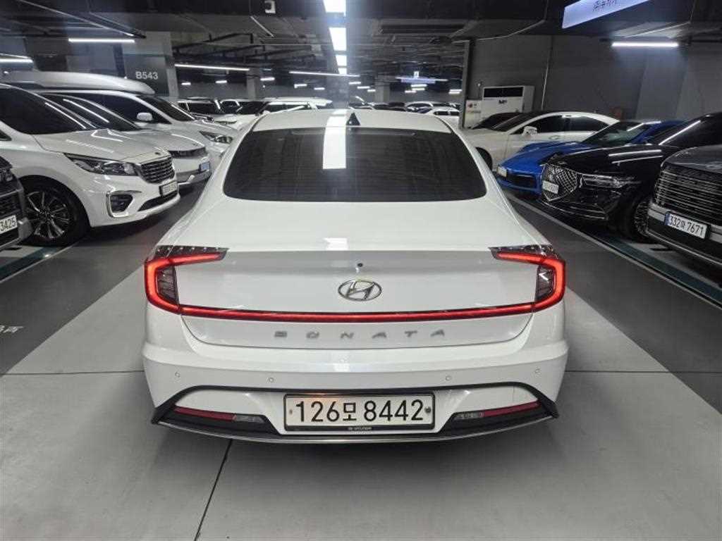 HYUNDAI Sonata - Vista 5