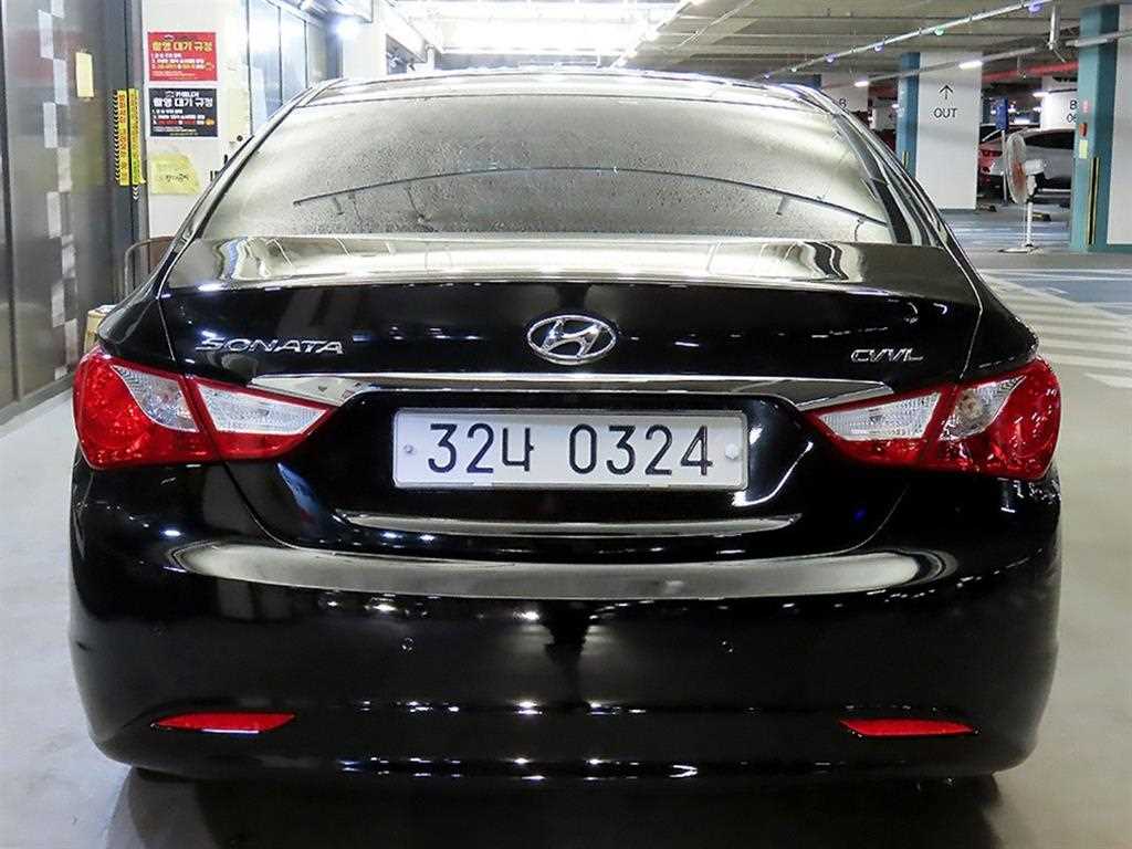 HYUNDAI Sonata - Vista 5