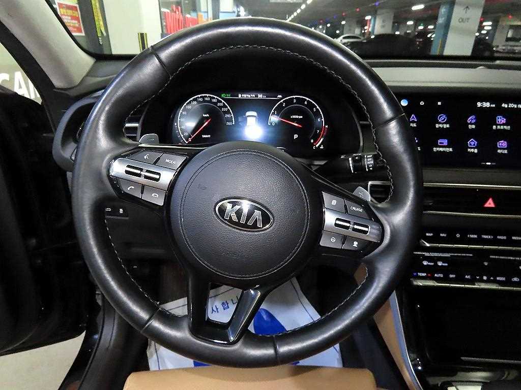 KIA K7 - Vista 8