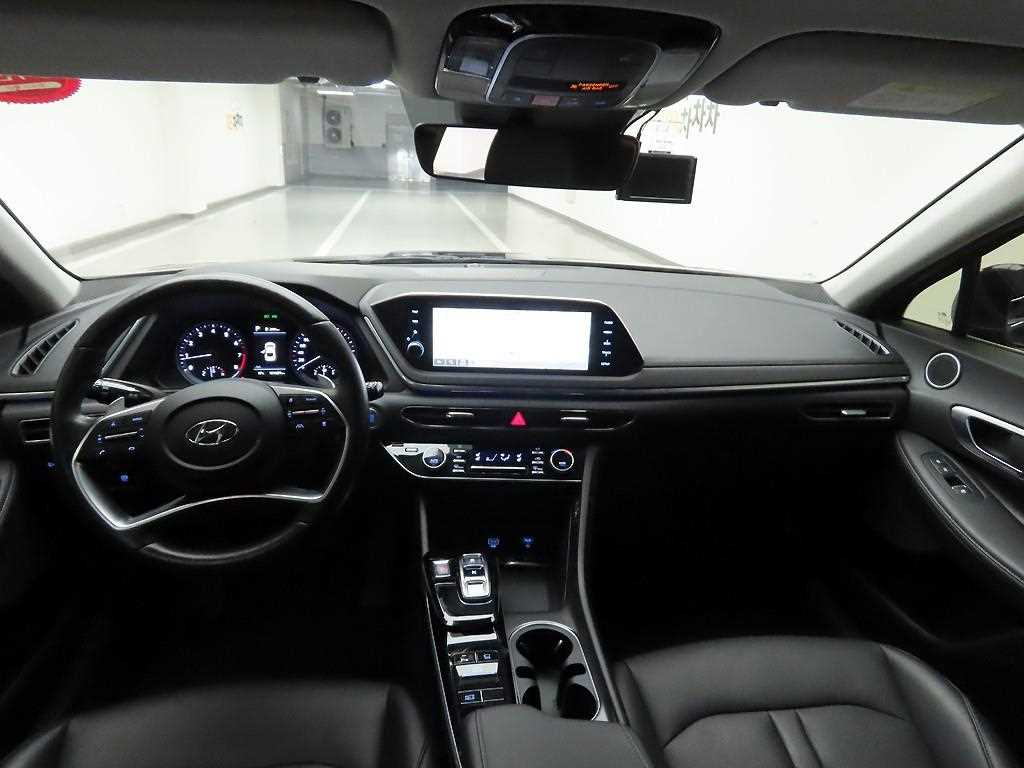 HYUNDAI Sonata - Vista 7