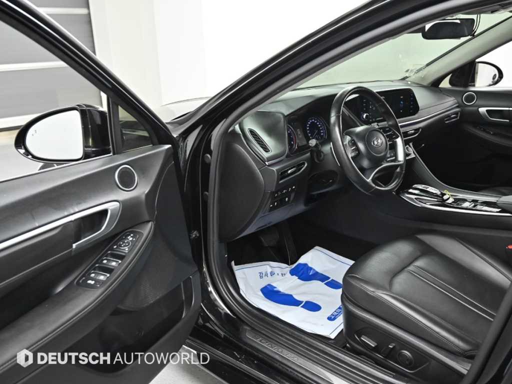 HYUNDAI Sonata - Vista 11