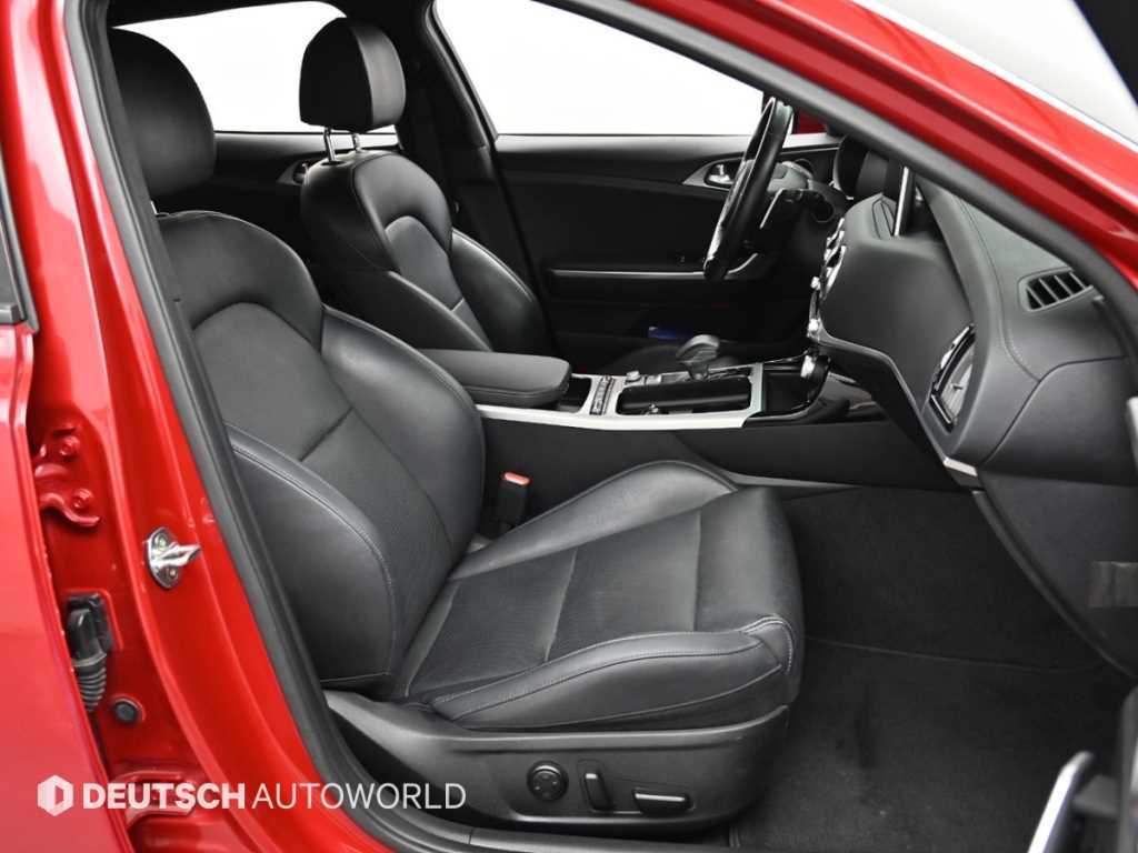 KIA Stinger - Vista 10