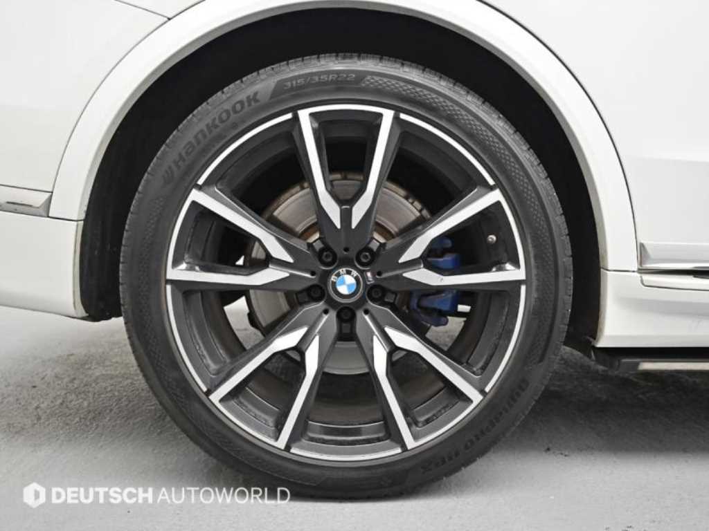 BMW X7 - Vista 5