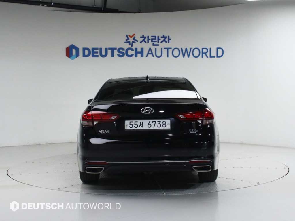 HYUNDAI Aslan - Vista 4