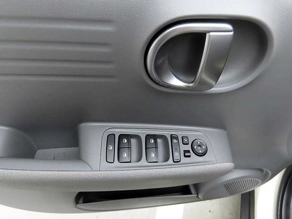 HYUNDAI Casper - Vista 11