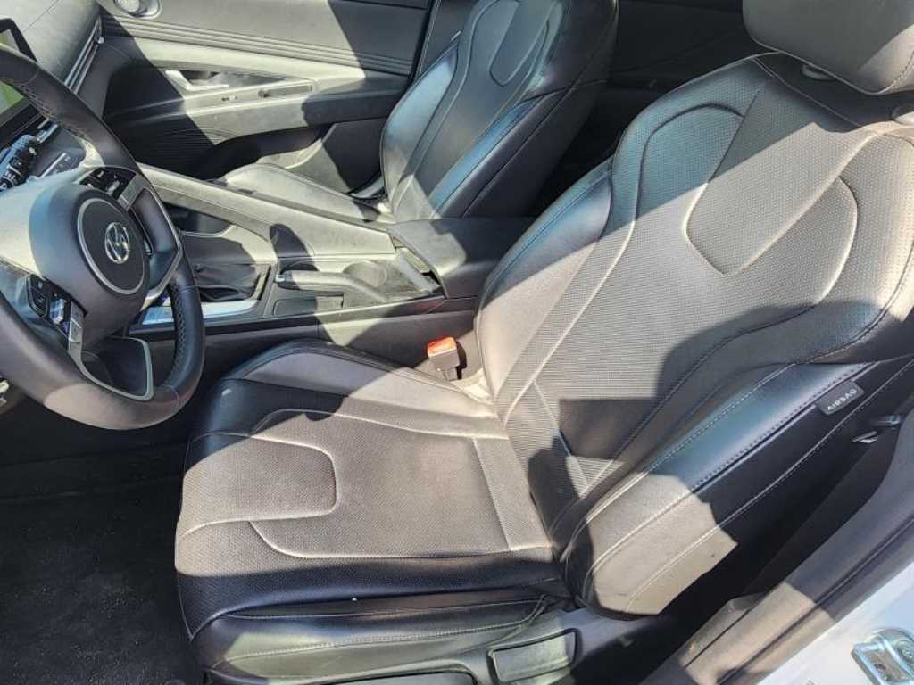 HYUNDAI Avante - Vista 8
