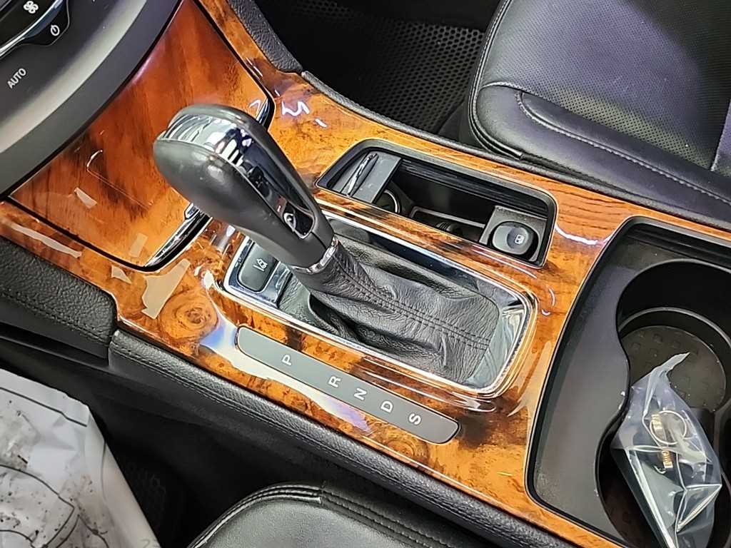 Lincoln MKS - Vista 8