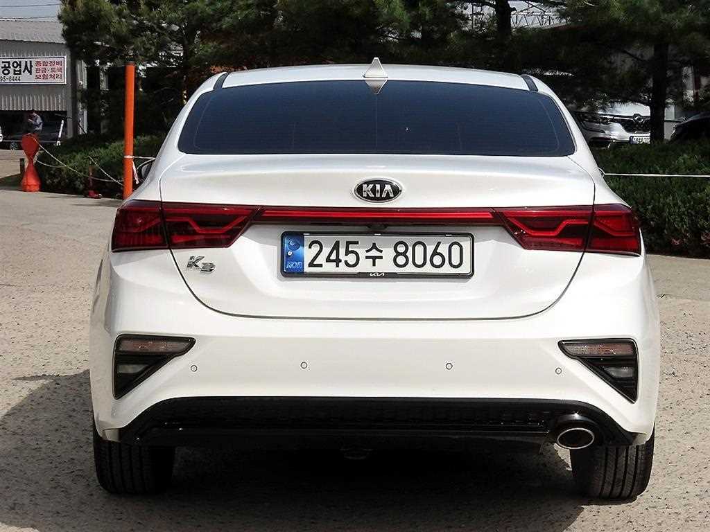 KIA K3 - Vista 4