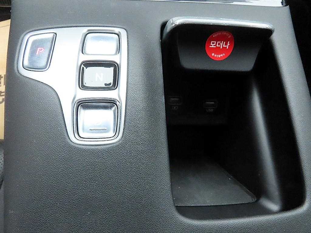 HYUNDAI Grandeur - Vista 10