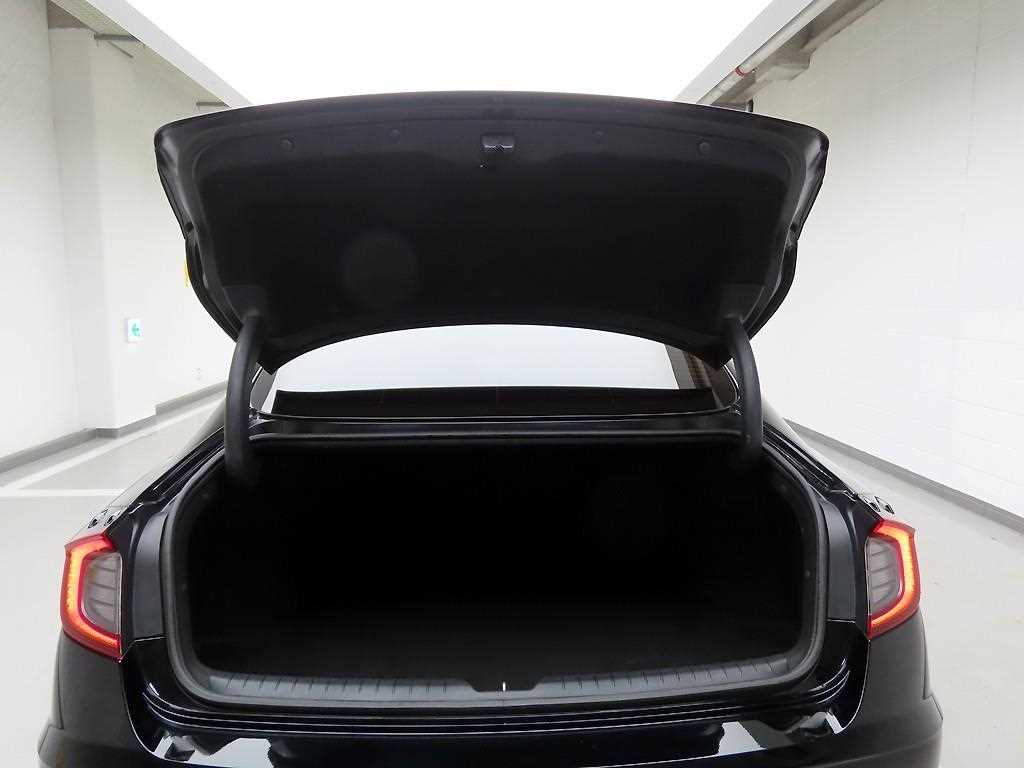 HYUNDAI Sonata - Vista 5