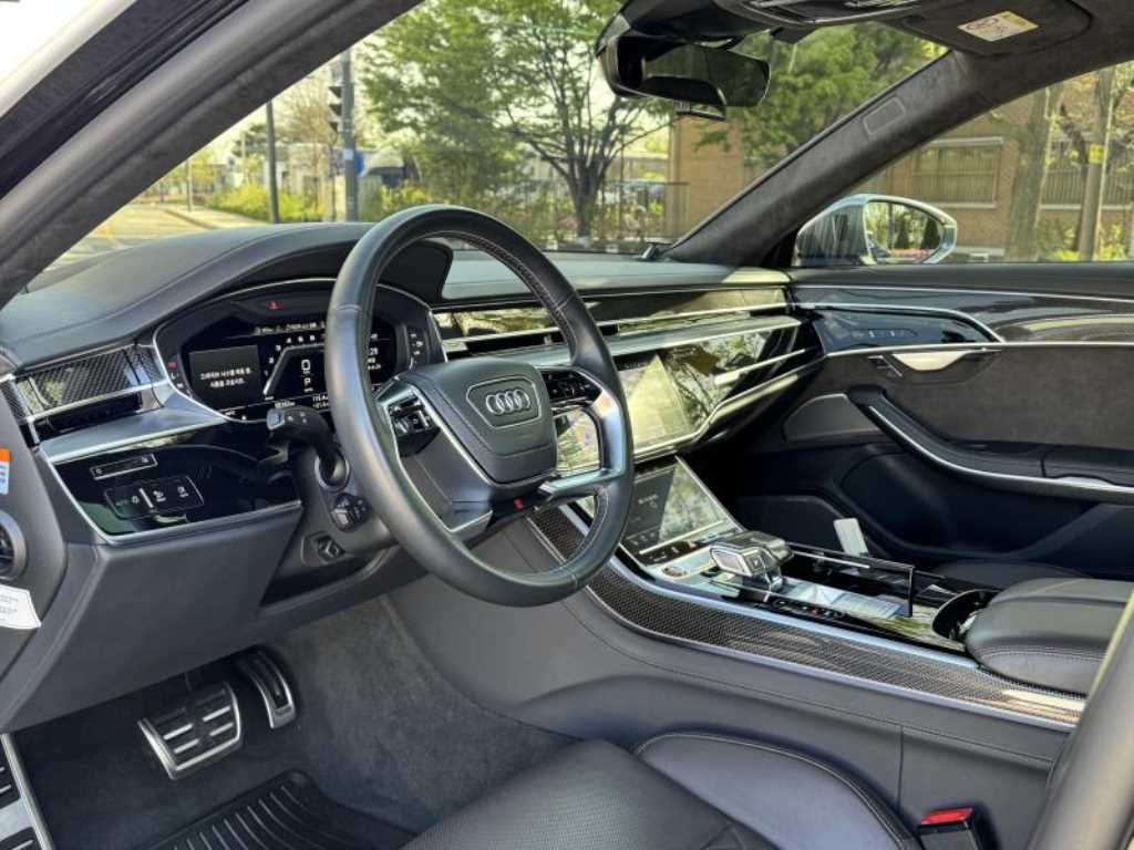 Audi S8 - Vista 8
