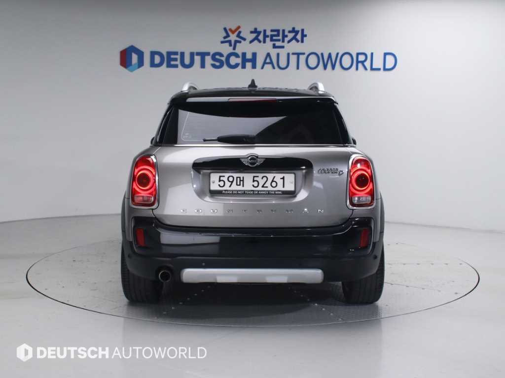 Mini Countryman - Vista 4