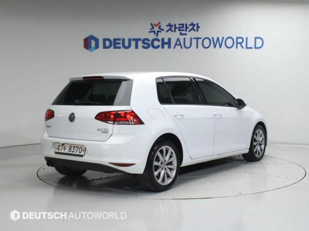 Volkswagen Golf - Vista 2