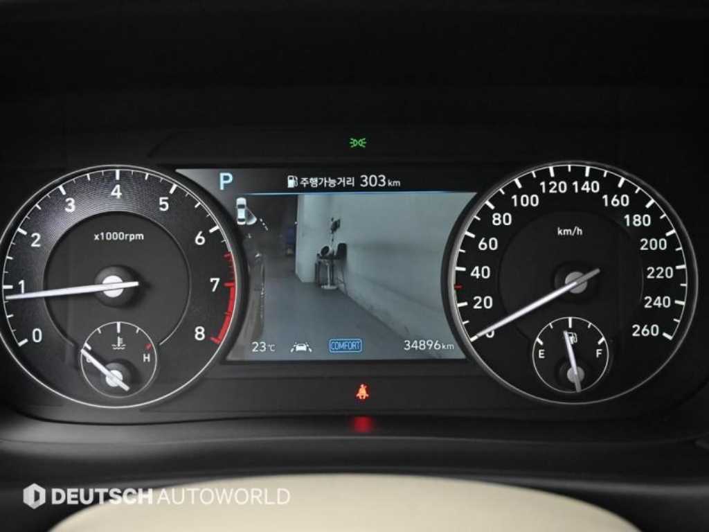Genesis G90 - Vista 8