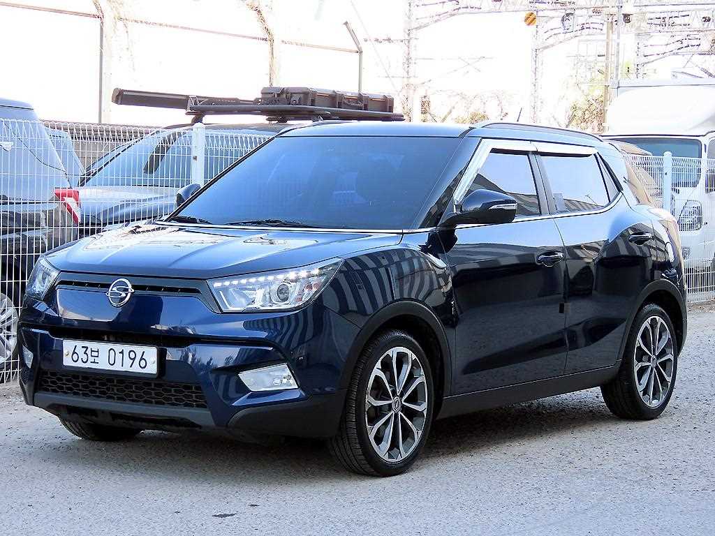 Ssangyong Tivoli 2017 Azul - Importación desde Corea - HF Imports Iquique - Foto 1