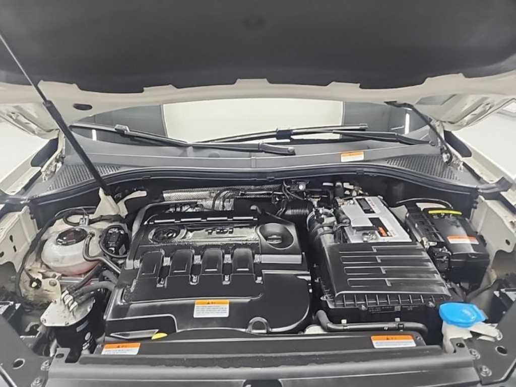 Volkswagen Tiguan - Vista 4