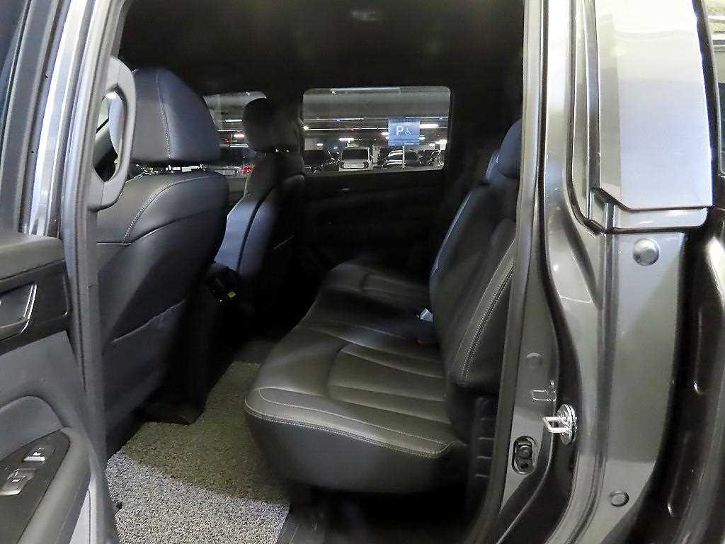 Ssangyong Rexton - Vista 7