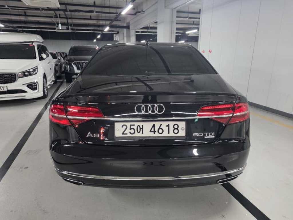 Audi A8 - Vista 4