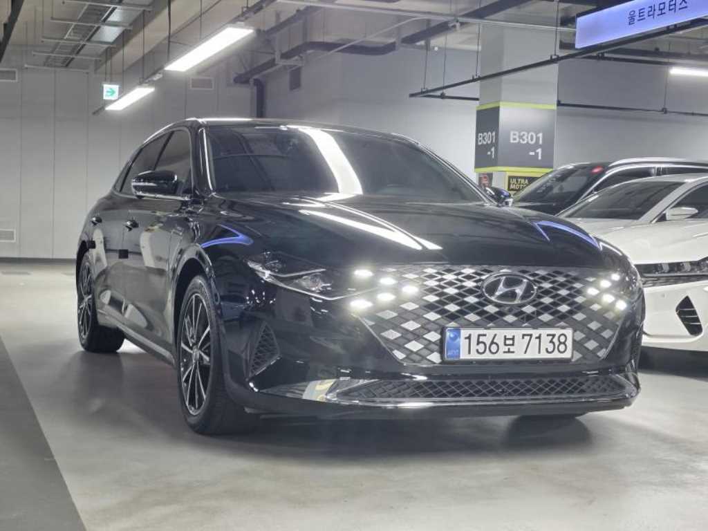 HYUNDAI Grandeur - Vista 2