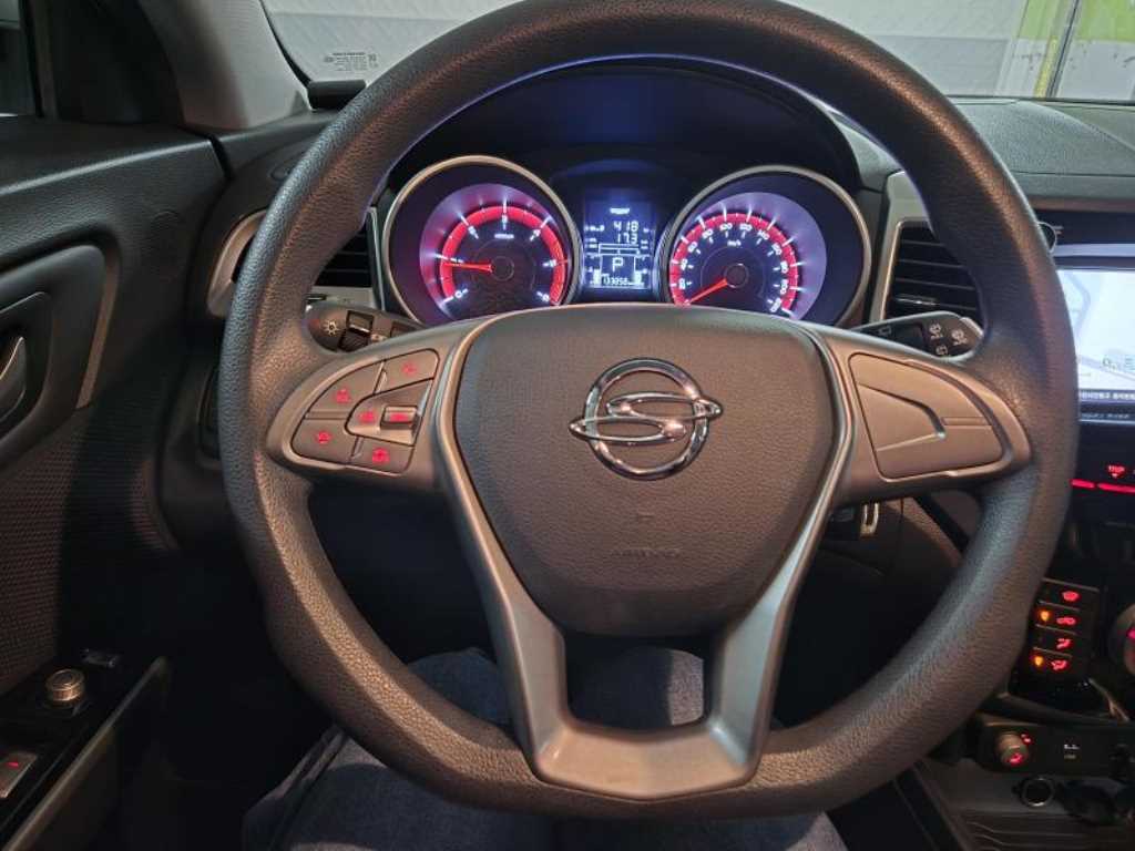 Ssangyong Tivoli - Vista 6