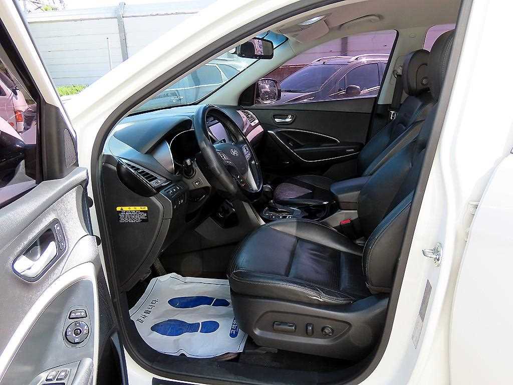 HYUNDAI Maxcruz - Vista 5