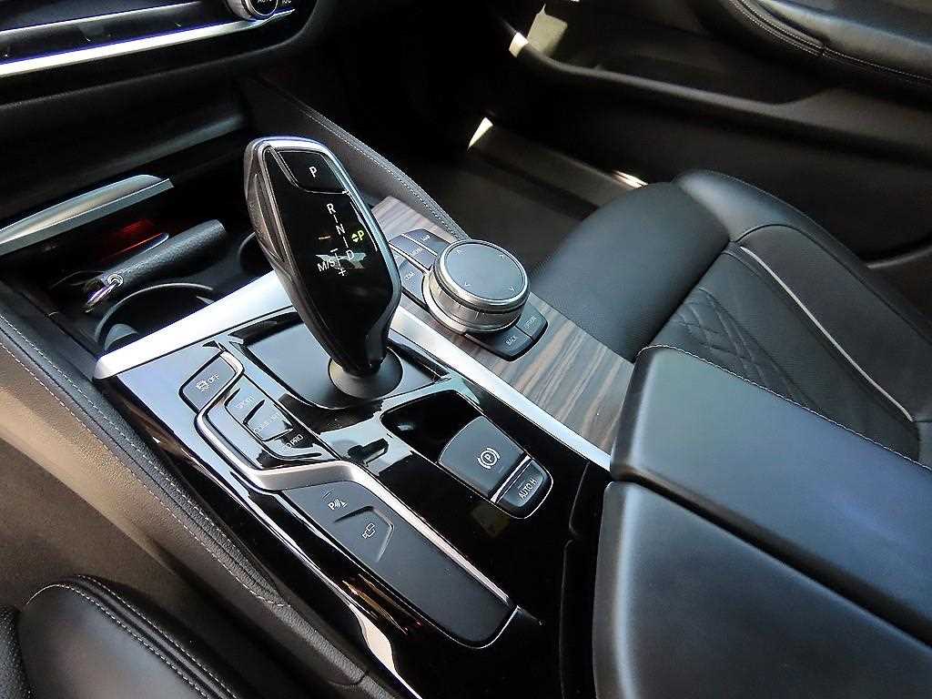 BMW 5 Series - Vista 11