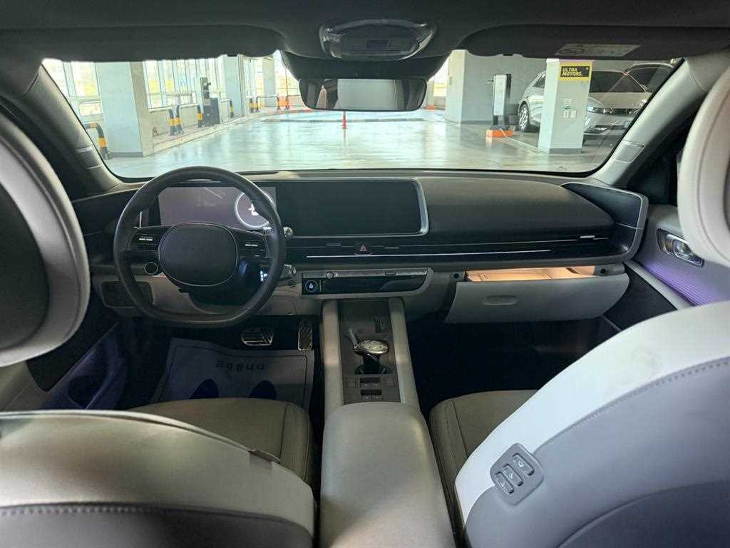 HYUNDAI Ioniq 6 - Vista 11