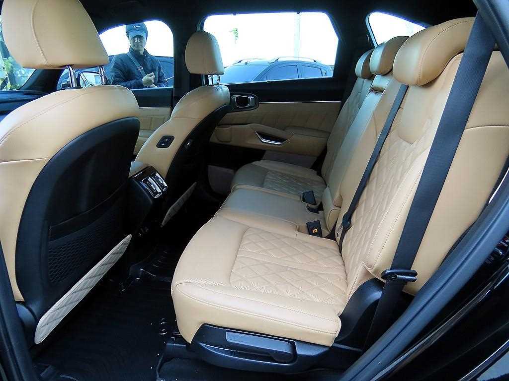 KIA Sorento - Vista 6