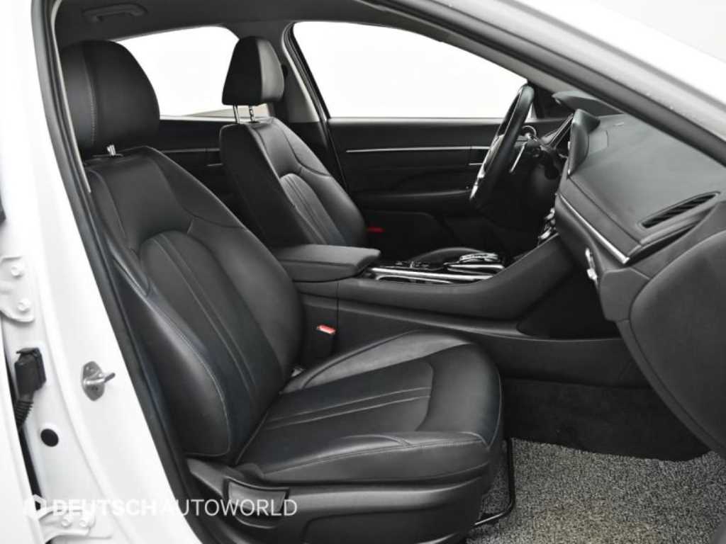HYUNDAI Sonata - Vista 10