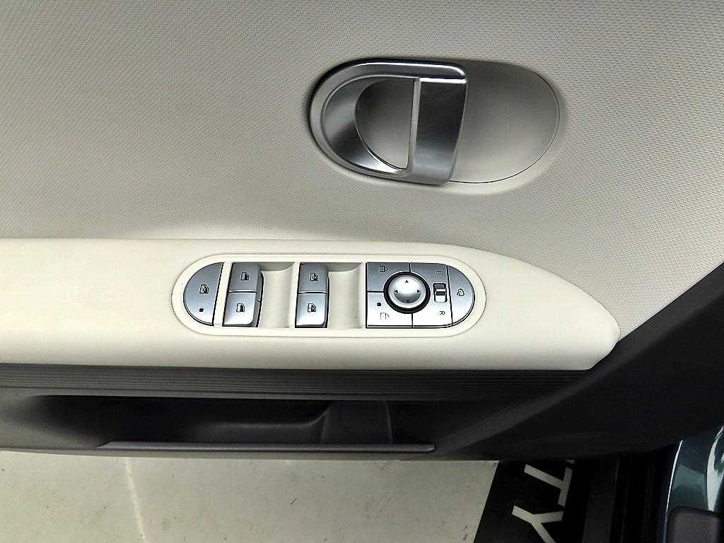 HYUNDAI Ioniq 5 - Vista 11