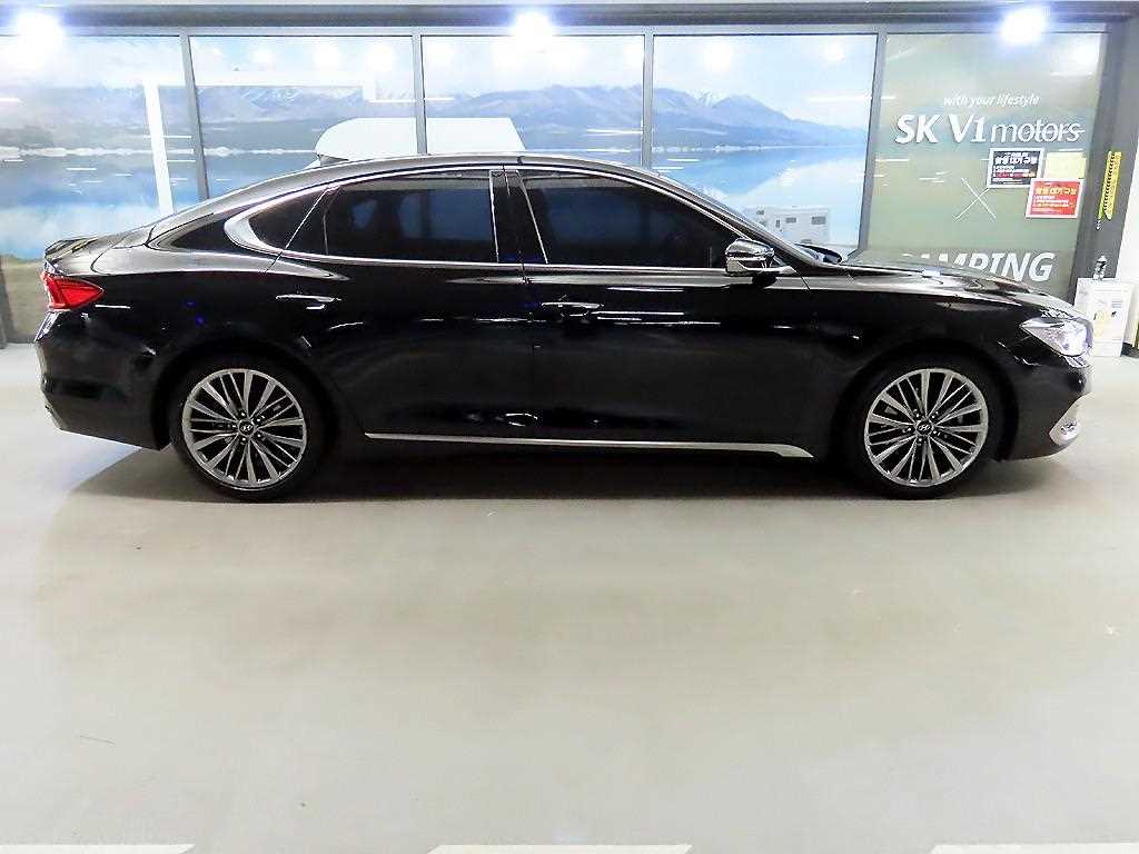 HYUNDAI Grandeur - Vista 3