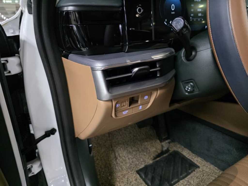 HYUNDAI Grandeur - Vista 12