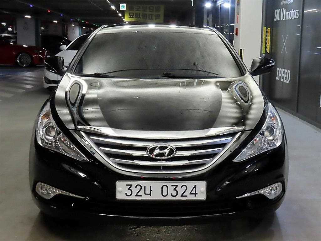 HYUNDAI Sonata - Vista 2