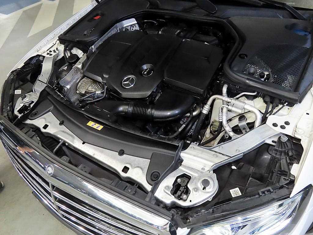 Mercedes Benz E class 2017 Blanco - Importación desde Corea - HF Imports Iquique - Foto 19