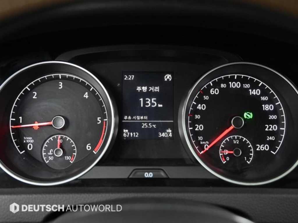 Volkswagen Golf - Vista 8