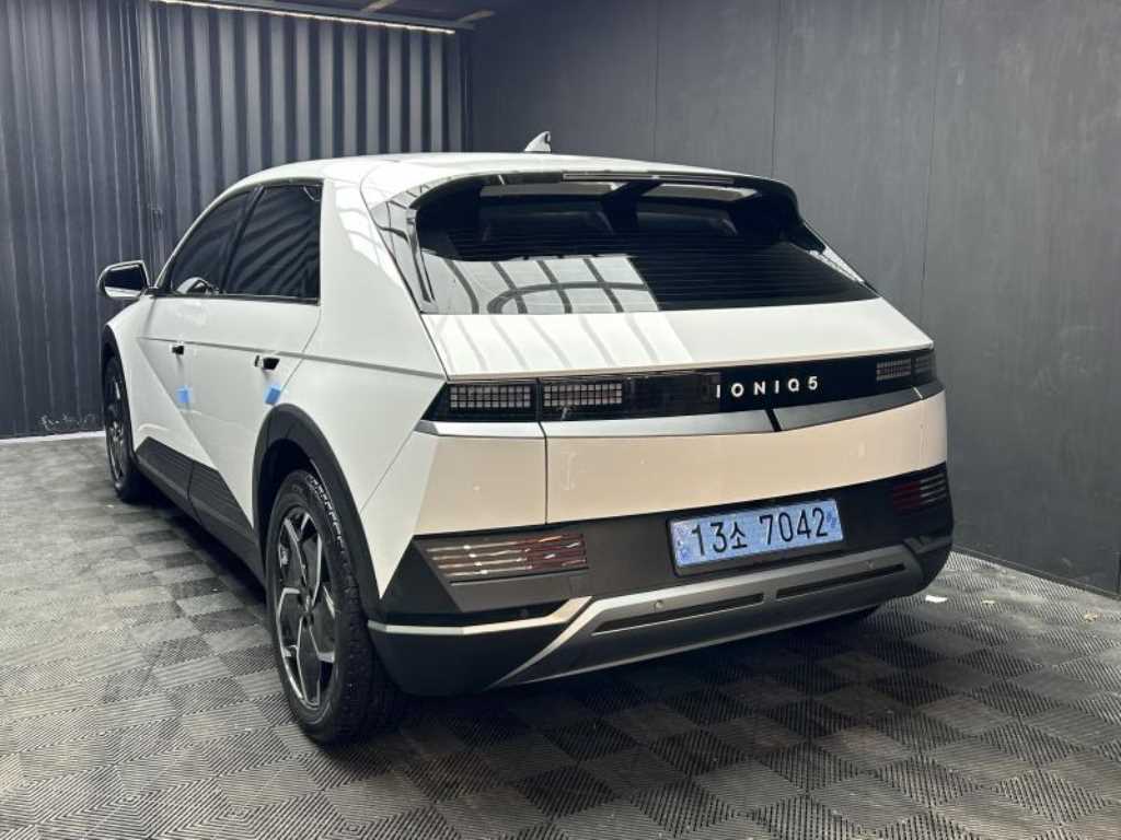 HYUNDAI Ioniq 5 - Vista 4