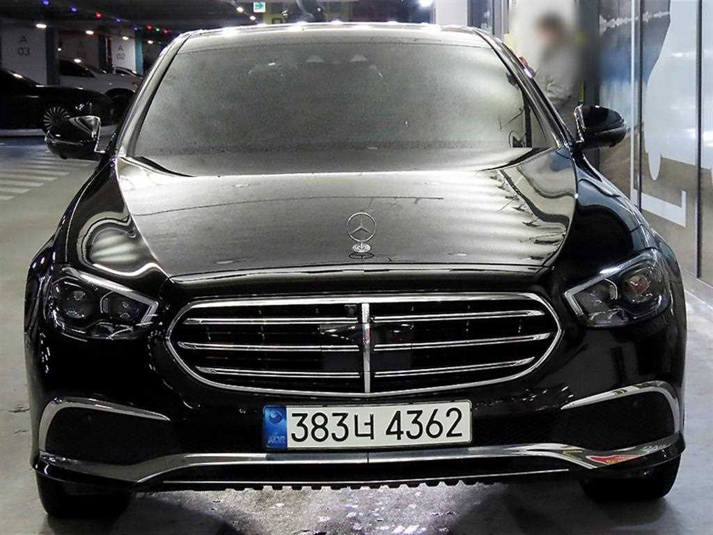 Mercedes Benz E class - Vista 2