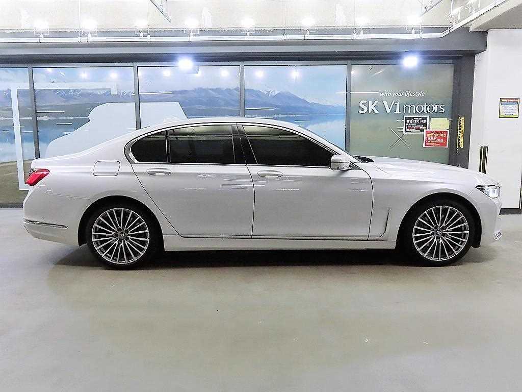 BMW 7 Series - Vista 3