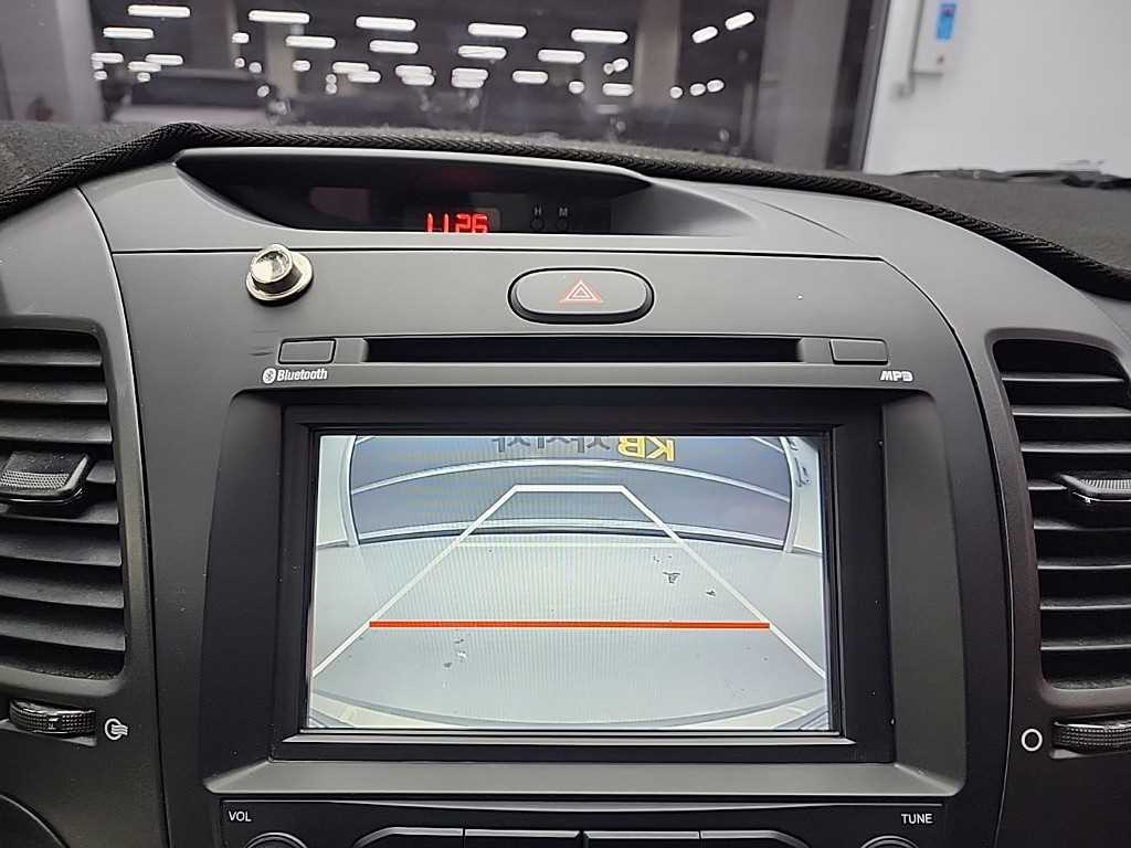 KIA K3 2016 Plateado - Importación desde Corea - HF Imports Iquique - Foto 15